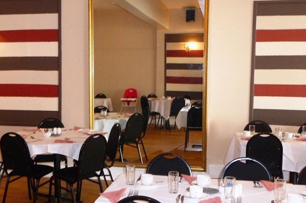 Esplanade Hotel Клактон-он-Сі Екстер'єр фото